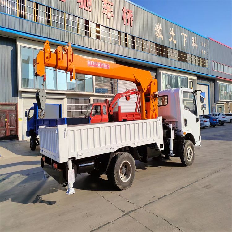 中站区三轮随车吊定制 农用改装机自备吊中瑞长期出售